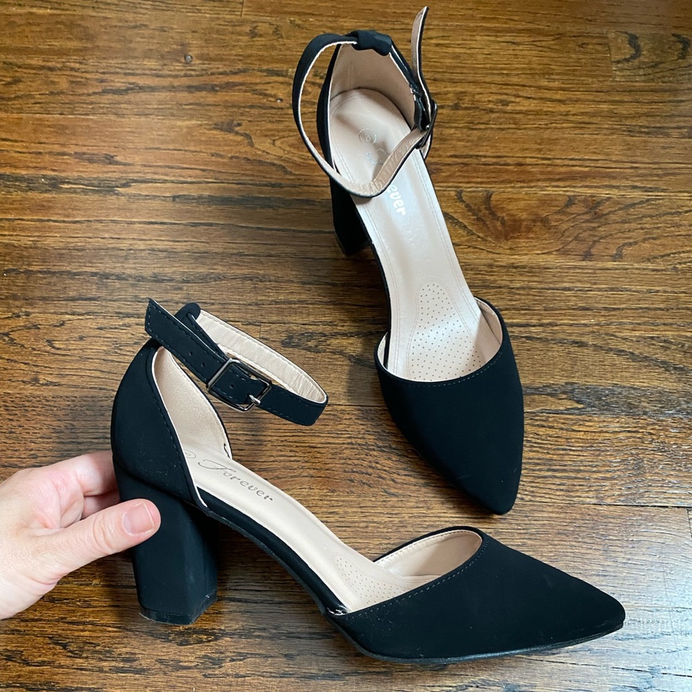 Black Ankle-Strap Block Heel Pumps vegan leather women’s size 8 faux suede